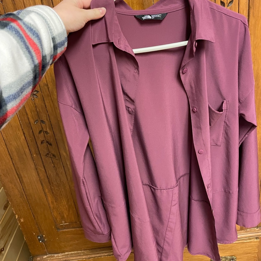 North Face athletic button down shirt